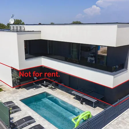 דירה Dorota With Private Pool Near Fazana *